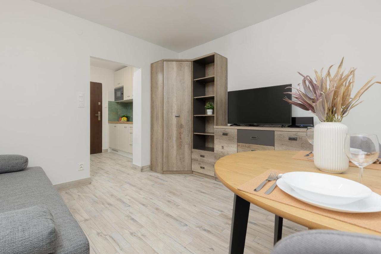 Studio Warsaw Wlochy 1 Sierpnia By Noclegi Renters Exterior foto